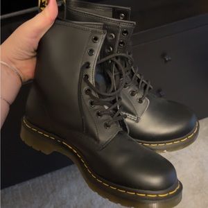 Doc martins airwair NWOT